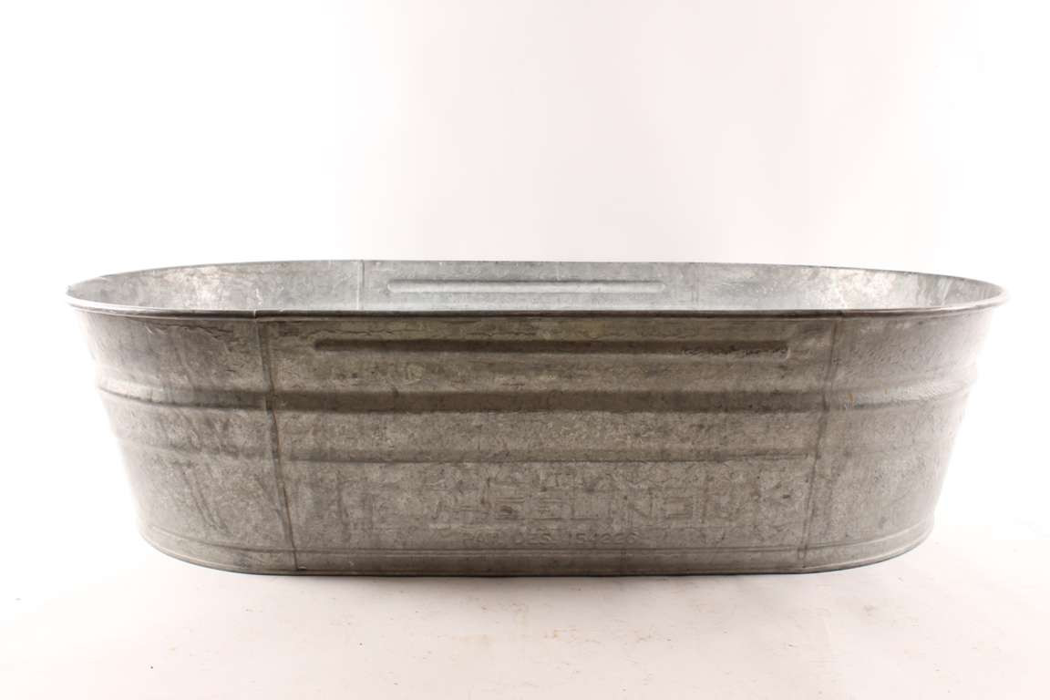 Large Old Oval Wheeling Galvanized Farm Tub With Handles