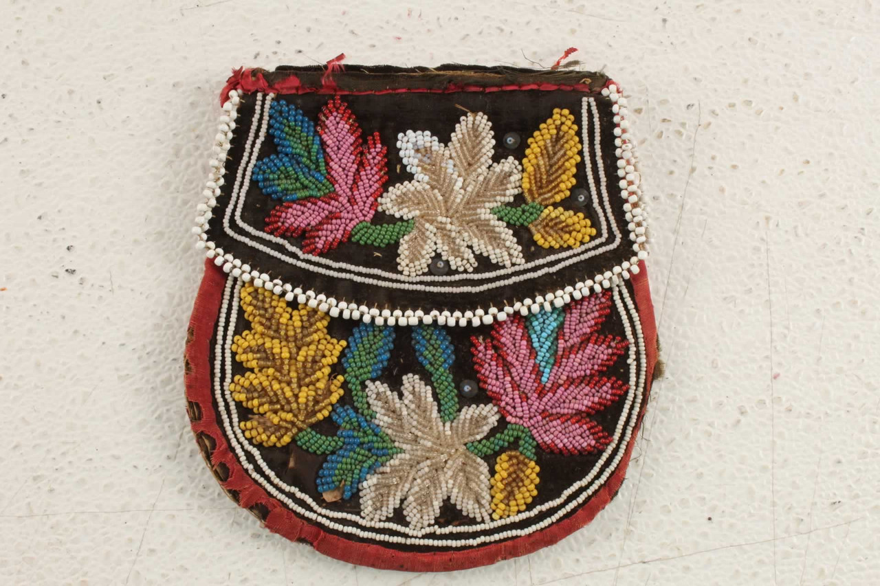 Buy Native American Hand Crafted Leather Beaded Purse Handbag Indigenous  Arts and Crafts First Nations Beading Made in Canada Online in India - Etsy