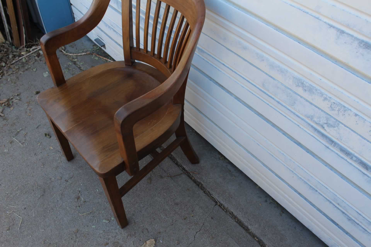 Antique Johnson Chair Co. Walnut Court House Bank Lobby Office Chair