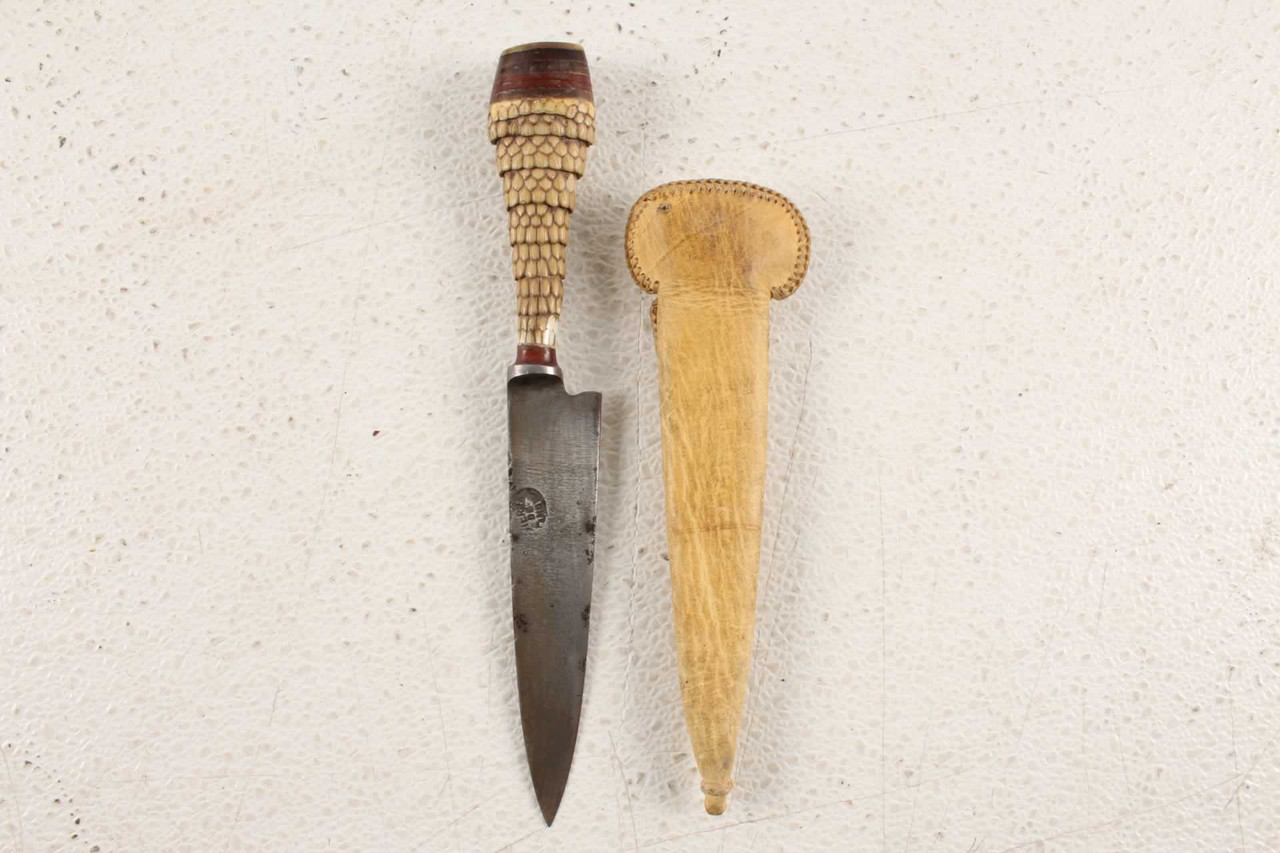 Vintage Armadillo Tail Skin Gaucho Knife & TS Sheath Sierra De Tandil