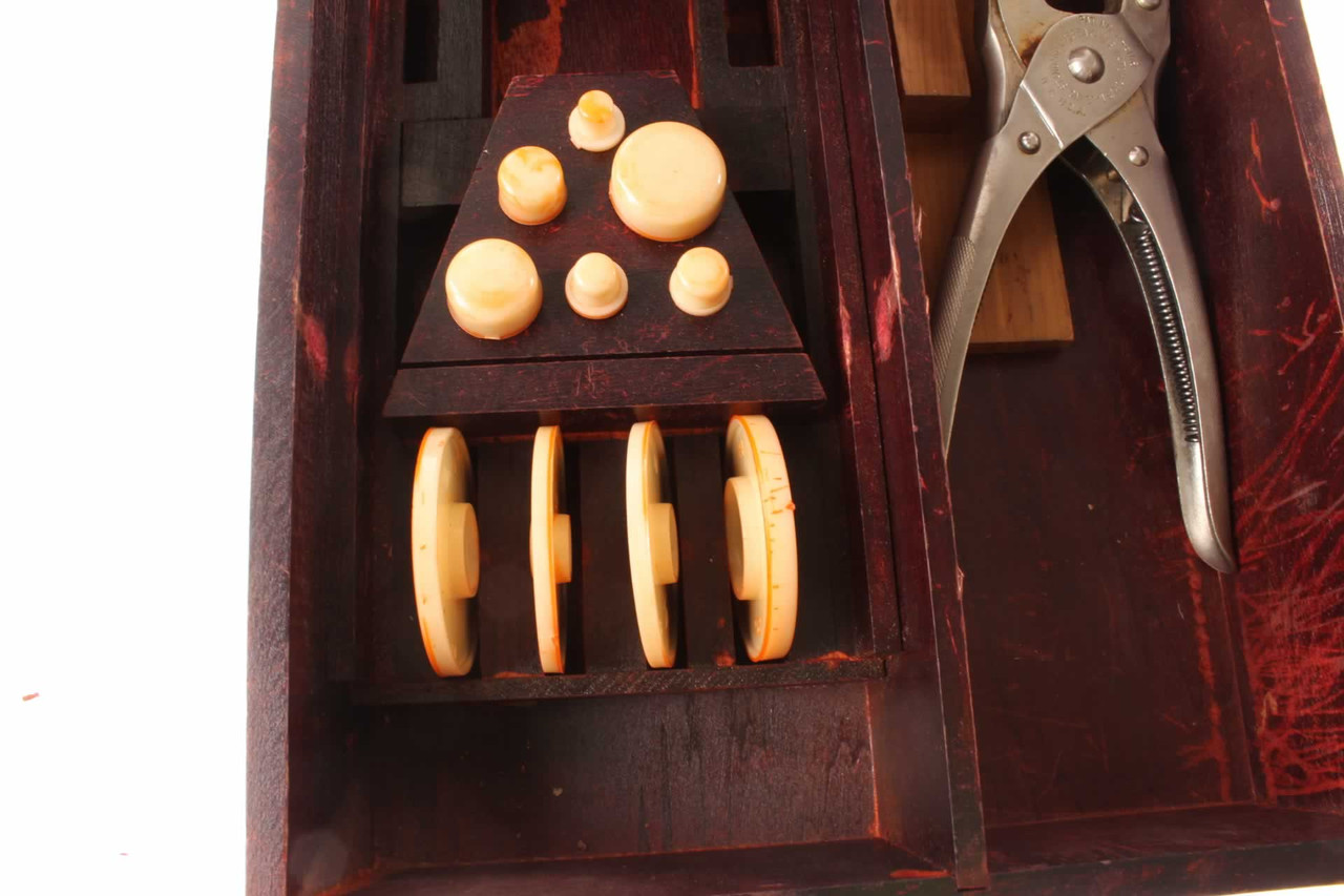 Vintage Standard Unbreakable Watch Crystal Press Tool Kit In Wood Case