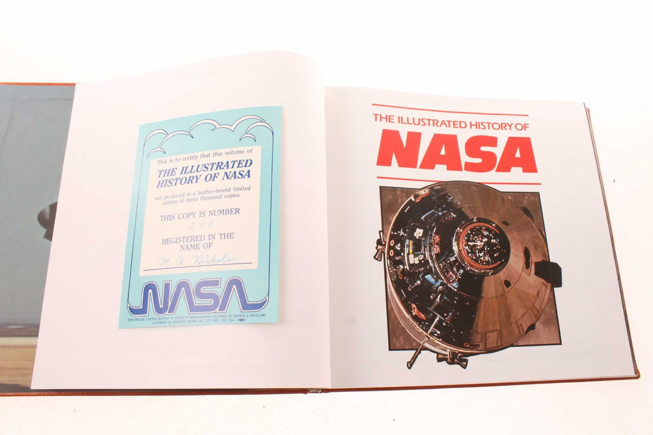 Vintage 1986 Illustrated History of Nasa Space Shuttle Dedicated Book ...