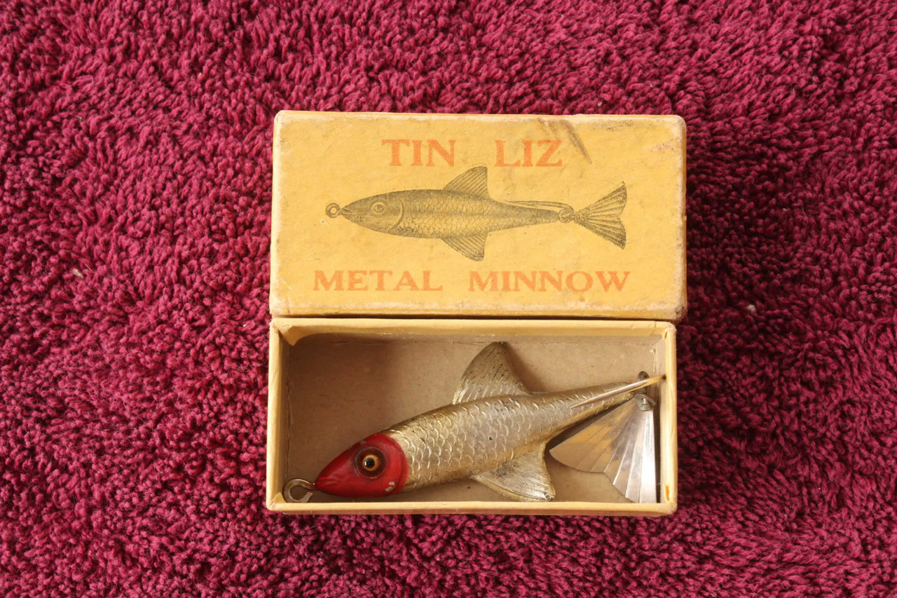Nice Antique Fred Arbogast Tin Liz Metal Minnow Lure With Glass Eyes & Box  - Antique Mystique