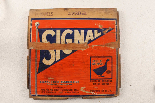 Vintage Blue Goose Signal Fruit Association Crate Label Wood End