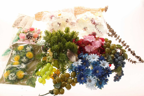 Vintage Mid Century Holiday Plastic Candle Rings Grapes Fruit Table Decorations