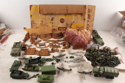 Vintage Marx Sears D Day Army Play Set
