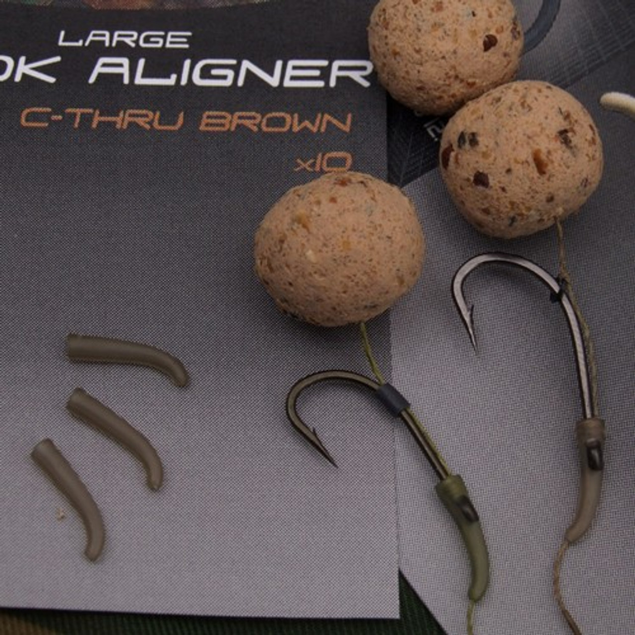 Hook aligner clearance