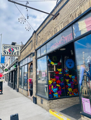 The History of Headshops in the USA and Their Connection to the Grateful Dead