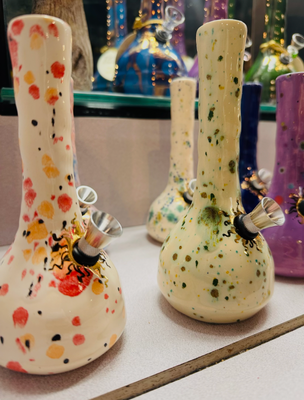 Glass vs Silicone Waterpipes: Which Is Right for You?