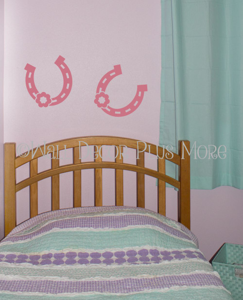 Horseshoe Western Wall Art Decals Vinyl Stickers Girls Room-Lipstick