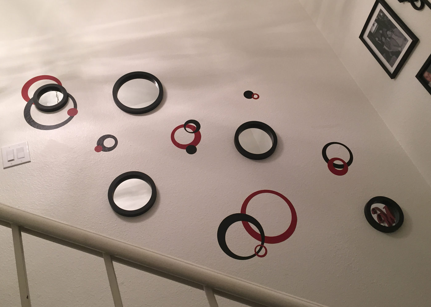 circle-wall-decal-red-and-black-with-mirrors.jpg