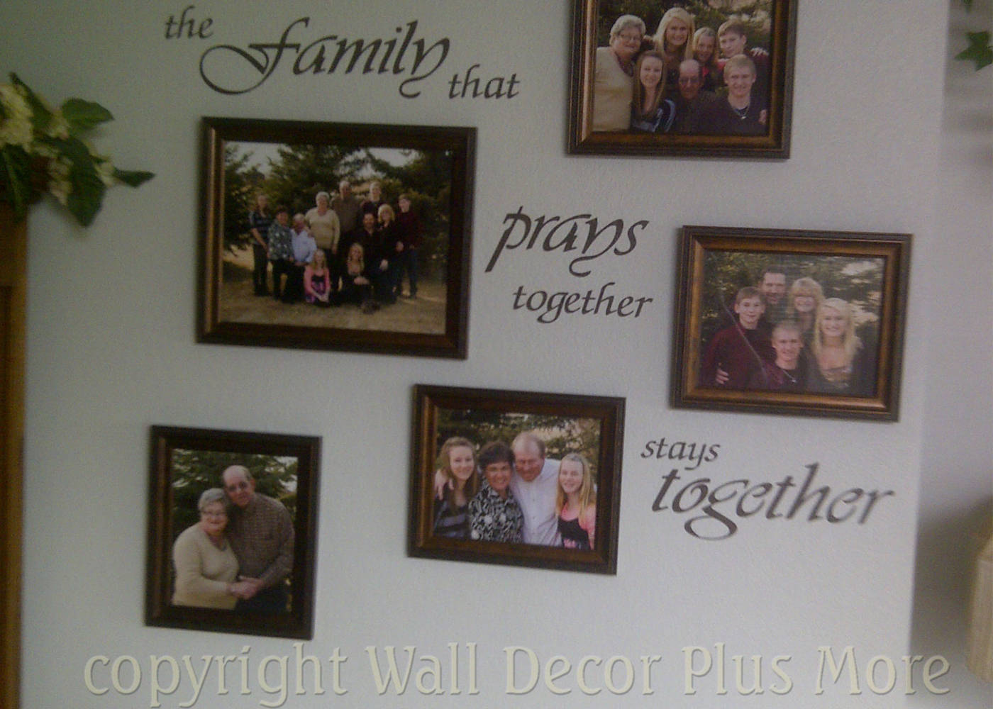 family-prays-wall-decal-quote.jpg