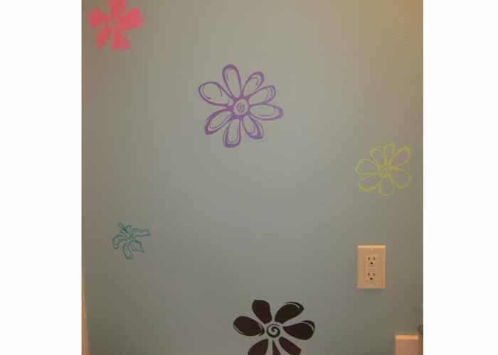 flower-vinyl-wall-decals-in-bathroomextension-pg.jpg