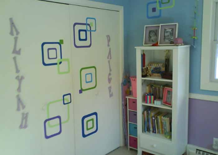 funky-rsquares-vinyl-wall-decals-girls-room-2extension-pg.jpg