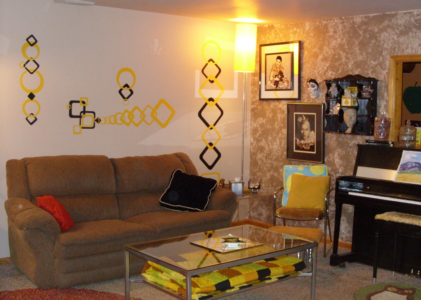 funky-square-wall-decals-vinyl-decal-circles-for-living-room-decor.jpg