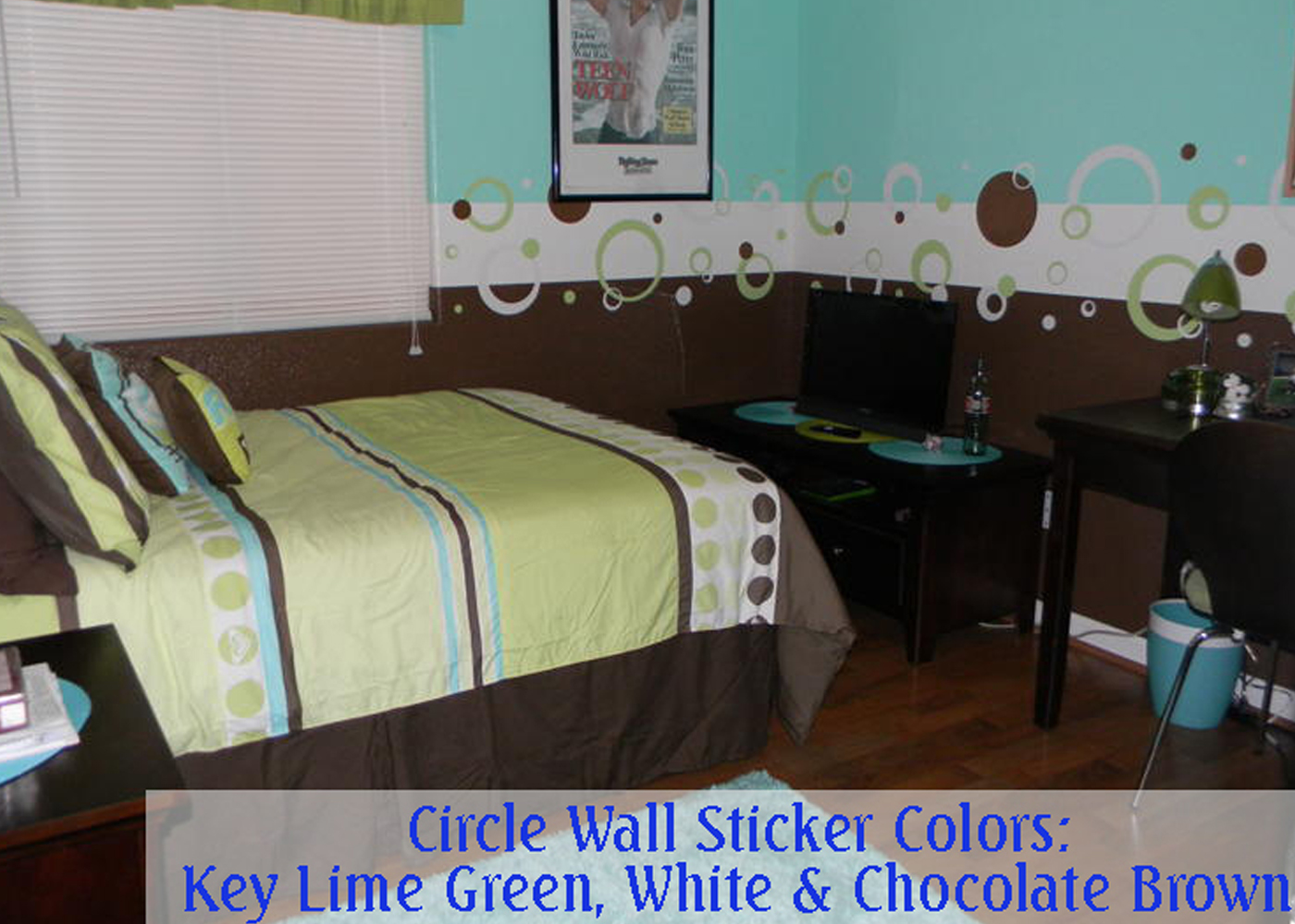 key-and-white-wall-circles-in-bedroom.jpg