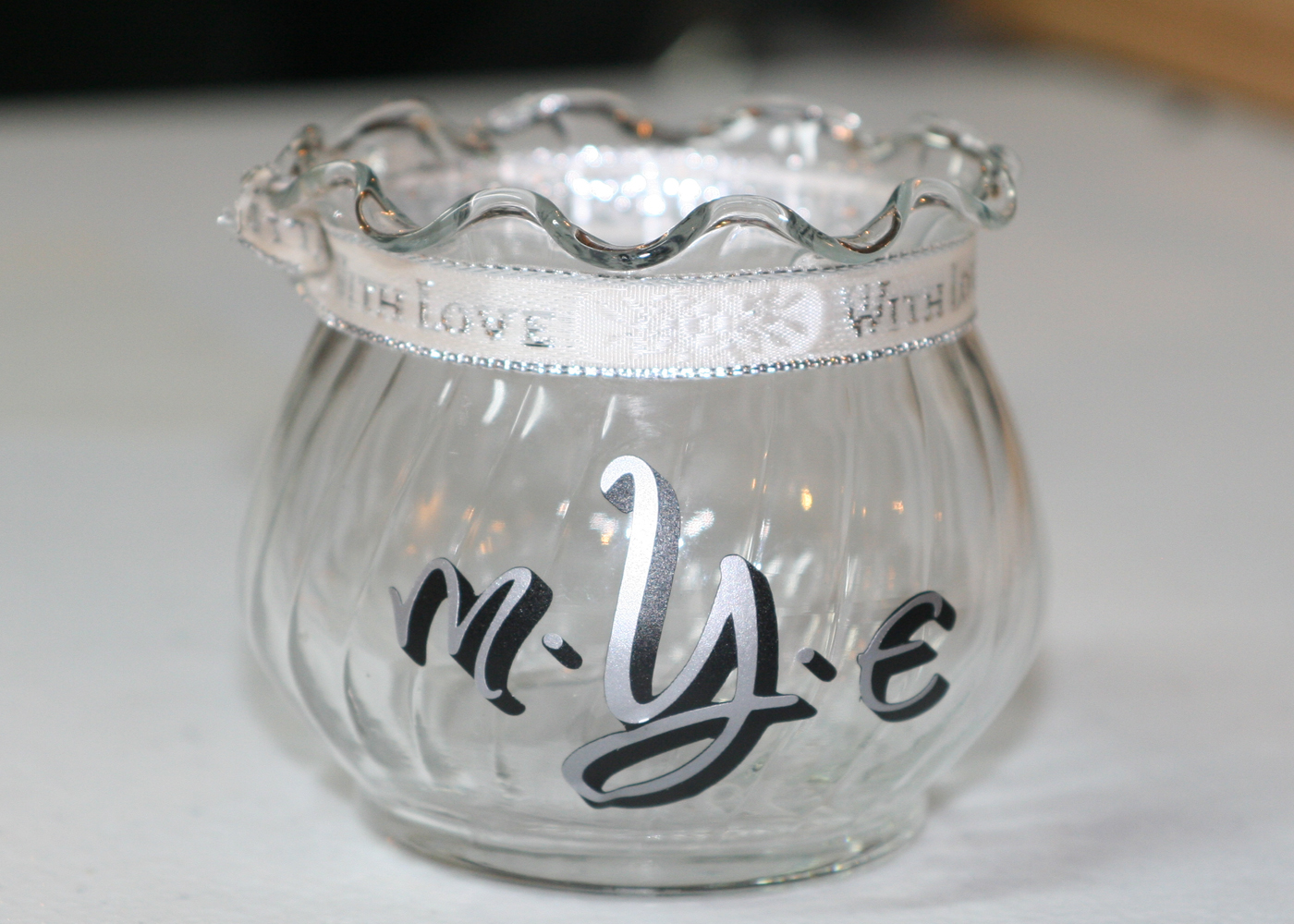 monogram-vinyl-lettering-with-dots-for-jars-glasses.jpg