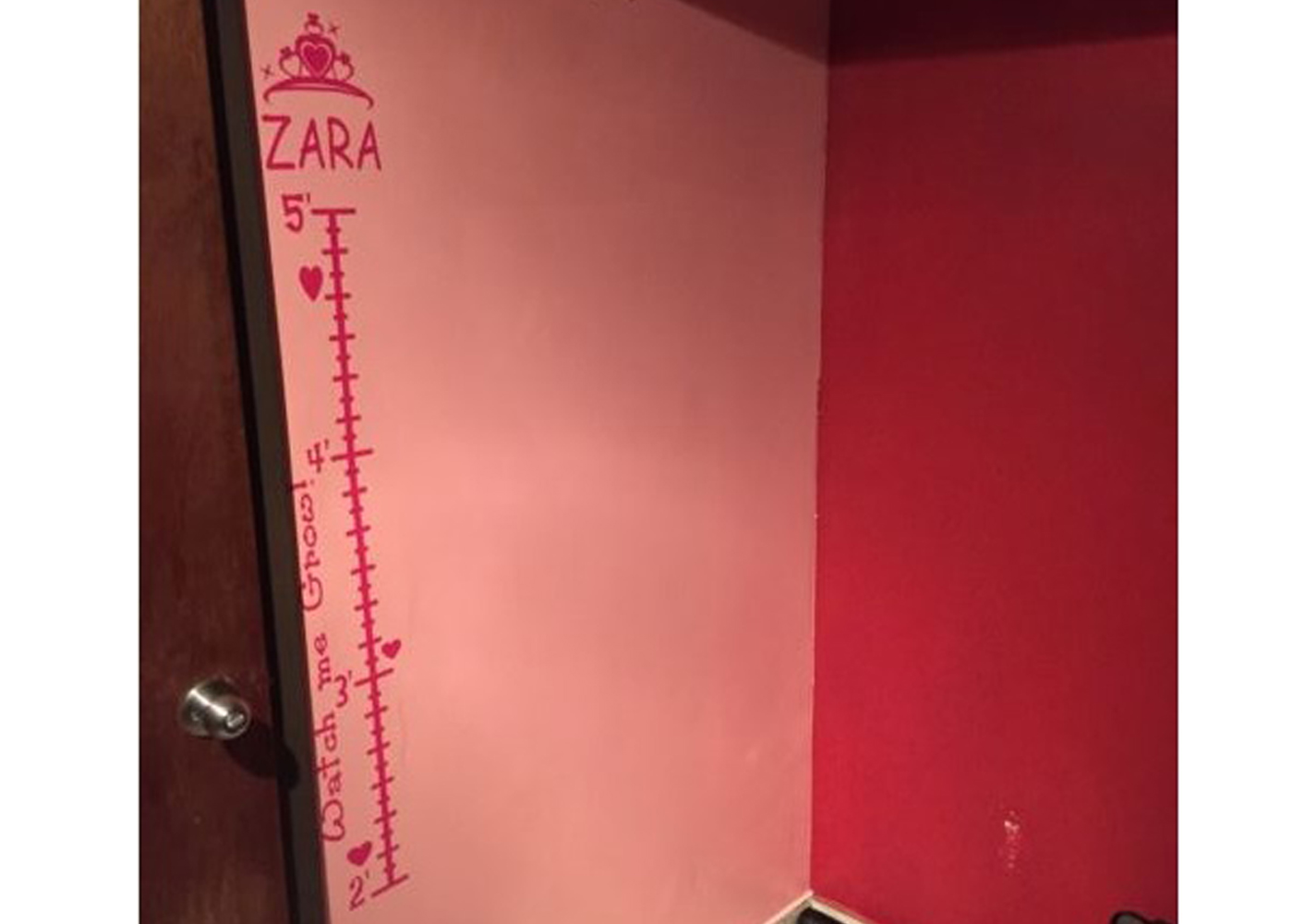 personalized-princess-growth-chart-with-name-in-hot-pink.jpg