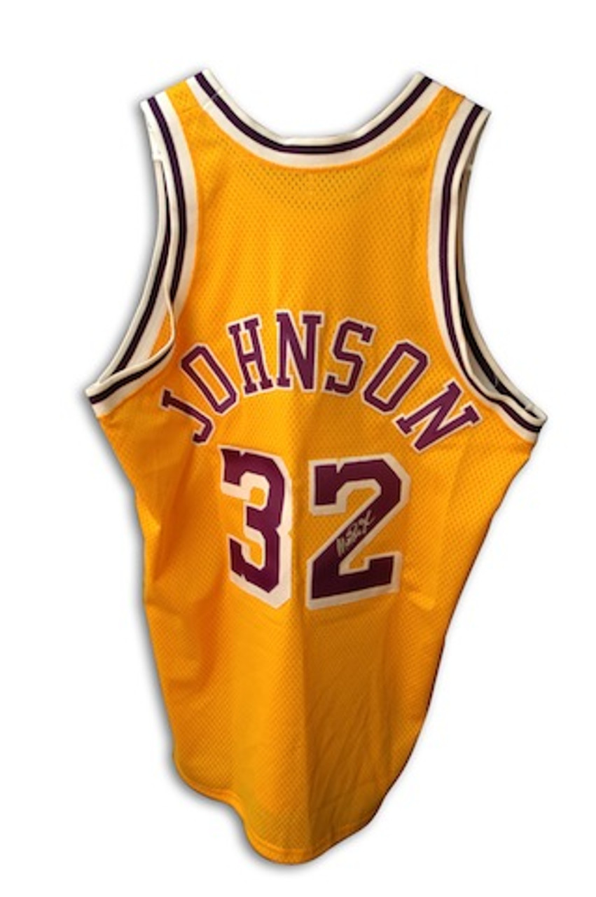 lakers throwback jersey