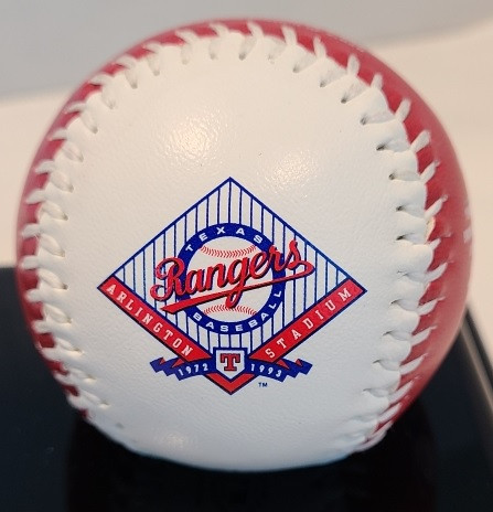 Texas Ranger Collection Ball Texas Rangers Globe Life Field First Season 3-Ball Set with Display ...