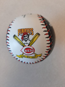 Pittsburgh Pirates 2001 Baseball vs Cinn. Reds
