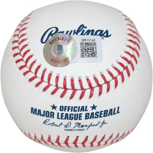 Reggie Jackson Signed Baseball: New York Yankees HOF Autograph (BAS COA) 