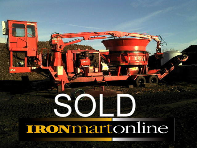 Tub Grinder used for sale Morbark 1100 with 1200 Mill 525cat motor