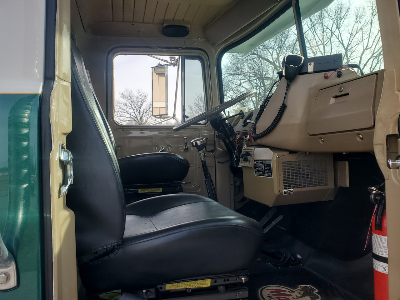 MACK R700 Tandem Custom Tractor