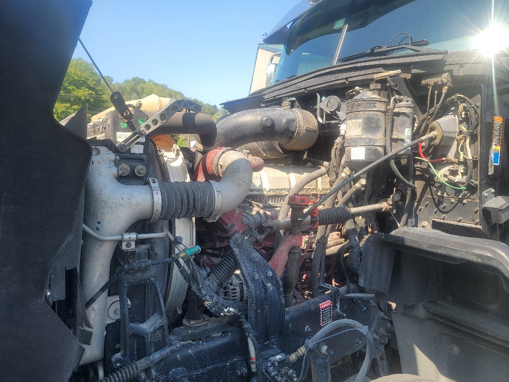 MACK Granite GU713 Heavy Spec Tri-Axle Dump - Beau-Roc 17' 6'' Steel ...