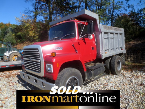 1994 Ford LN-7000 Single Axle Dump Truck, powered by a 5.9L 175hp Cummins diesel.