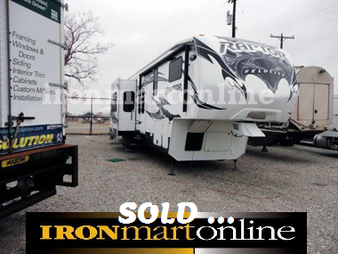 2012 Raptor Velocity 42' 5th Wheel Travel Trailer, in very good condition.
