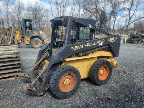 new holland lx885 skid steer