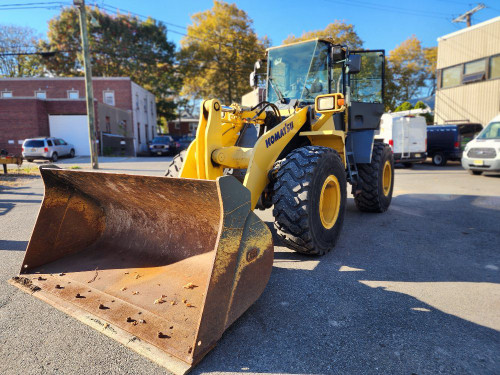 KOMATSU WA320 WHEEL LOADER