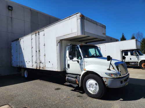 Automatic Box Truck 26ft