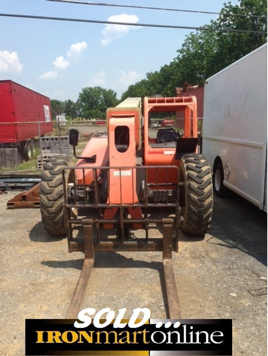JLG Material Lift G6-42A, in very good condition. JLG Material Lift G6-42A, in very good condition.