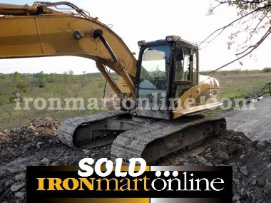 2006 Caterpillar 320CL Excavator, in very good condition.