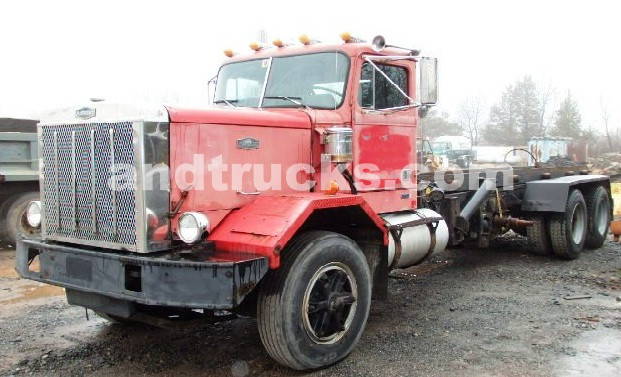 1986 Autocar Roll off