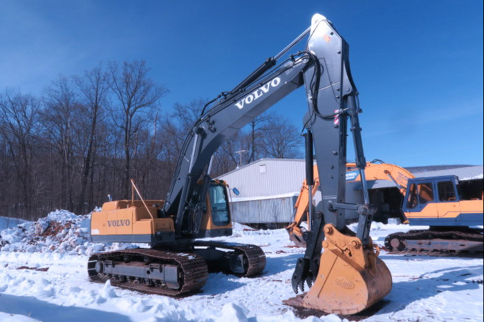 2005 Volvo EC330BLC Excavator