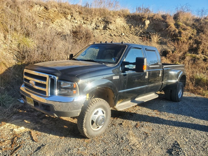 1999 Ford F350 Lariat Super Duty automatic crew cab