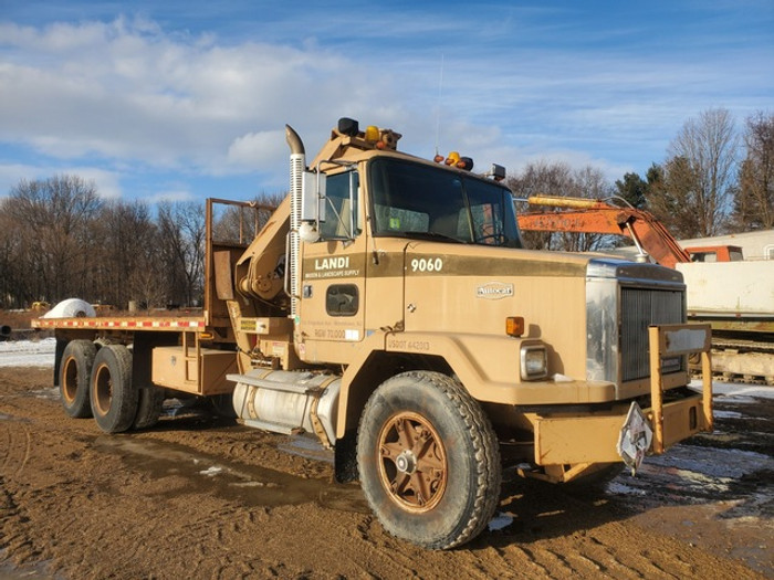 AUTOCAR ACL64B Heavy Spec Flat Bed Dump with Knuckle Boom