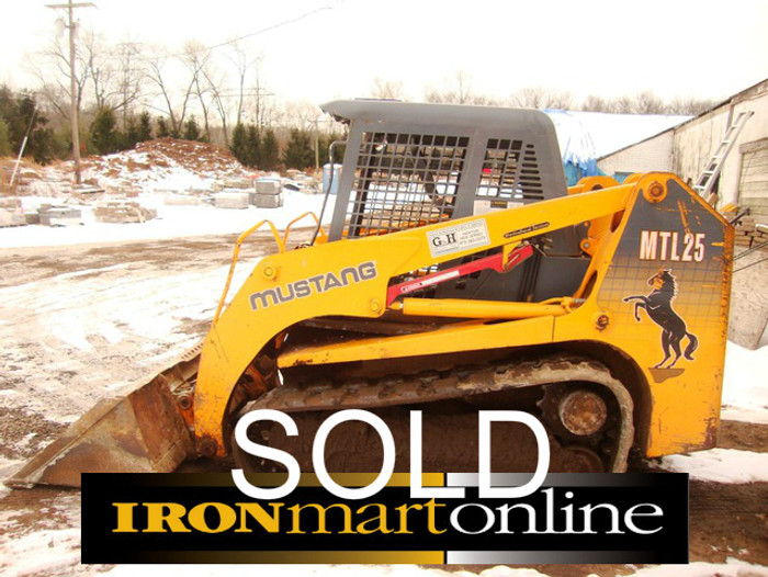 2002 Mustang MTL Compact Multi Terrain Loader Skid Steer