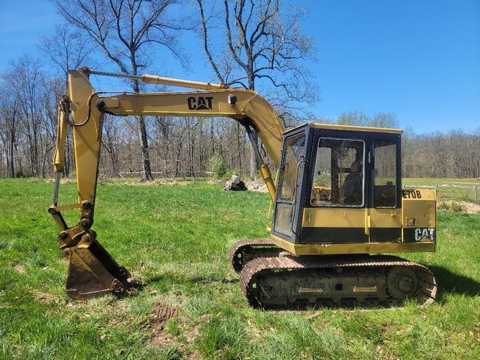 CAT EXCAVATOR E70B CAT EXCAVATOR E70B