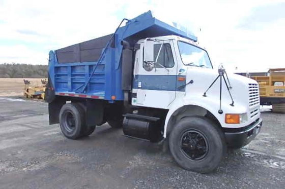 Used International 8100 single axle dump truck