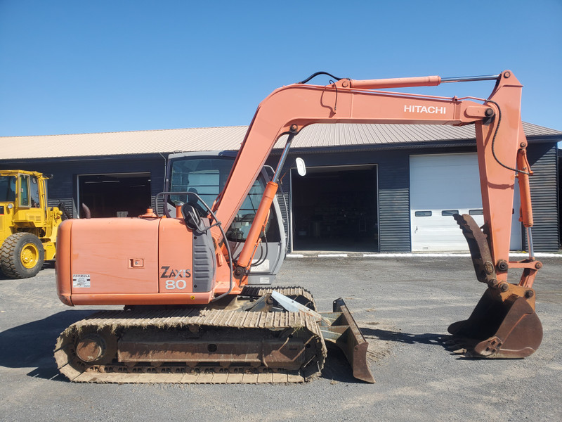 HITACHI ZX80 Midi Excavator - 16,000lb, Geith Thumb Blade, A/C 