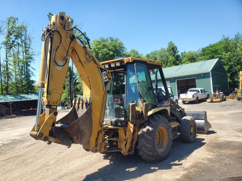 CATERPILLAR 420D Backhoe Loader
