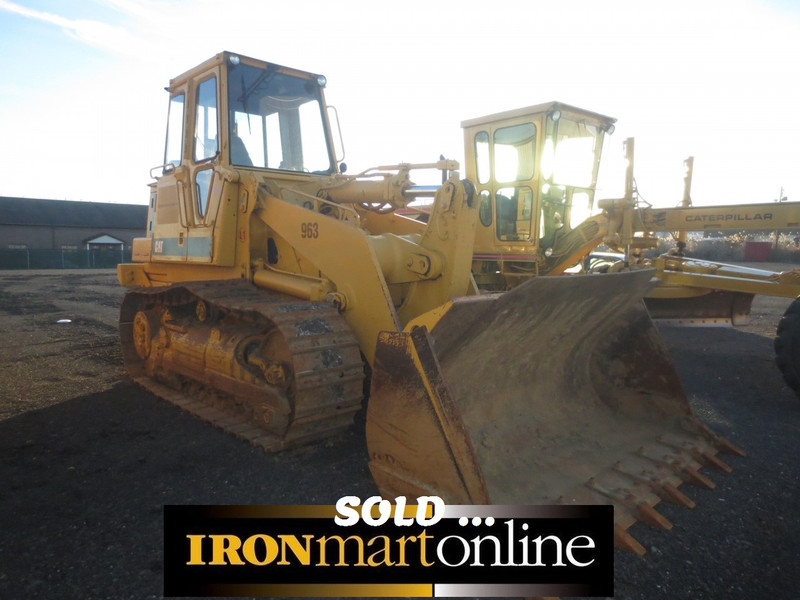 Caterpillar 963 Track Loader, in very good condition.