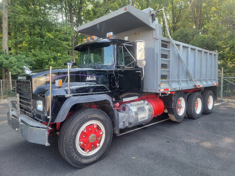 MACK RD688S Tri Axle Dump