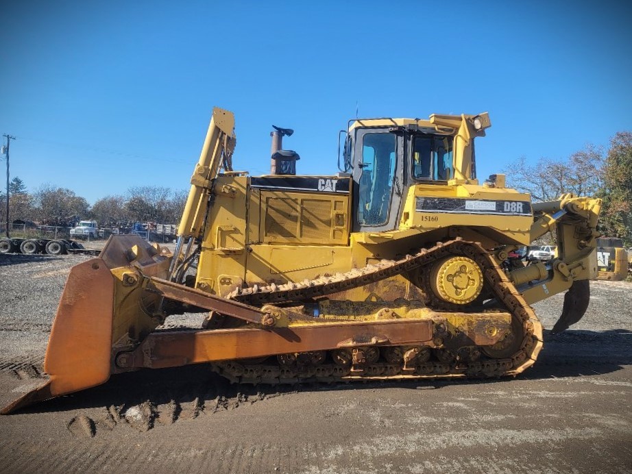 CATERPILLAR D8R DOZER