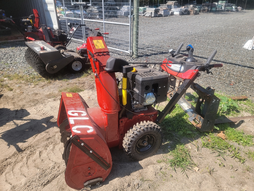 TORO 38802 28” Snow Blower