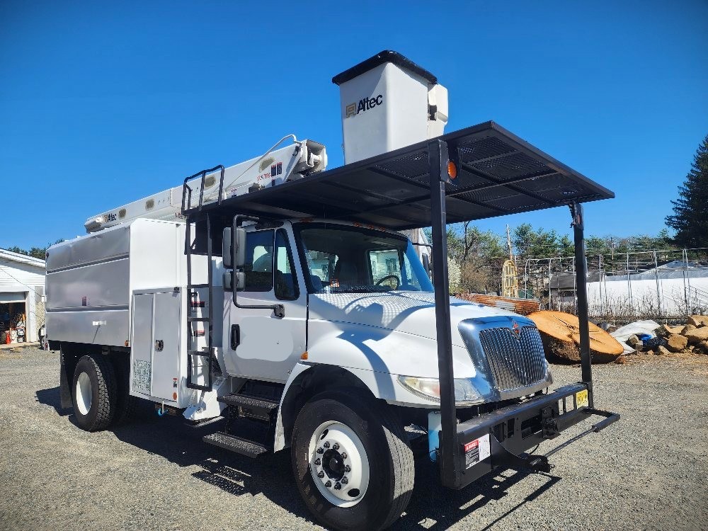 Buy Used International 4300 bucket truck | Ironmartonline